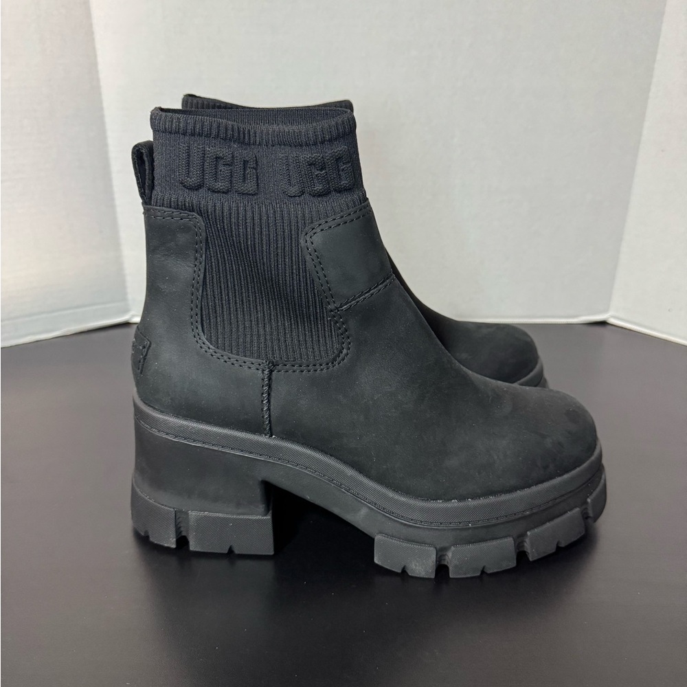 Women’s UGG Brooklyn Chelsea boot